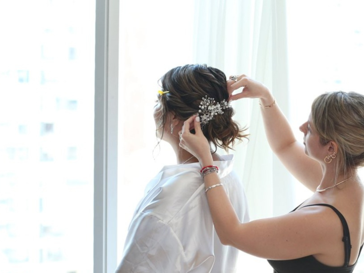 Peinado profesional para evento social